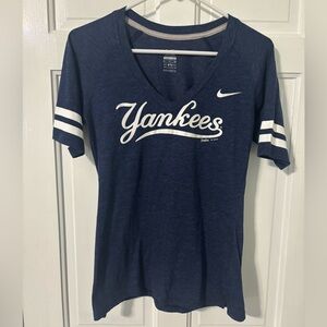 Nike New York Yankees Women’s T-Shirt Small MLB Baseball Team EUC